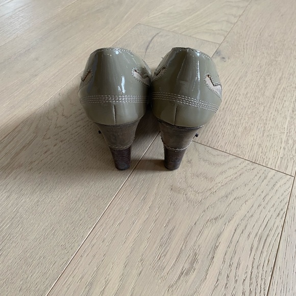 Replay taupe pumps - Picture 3 of 5